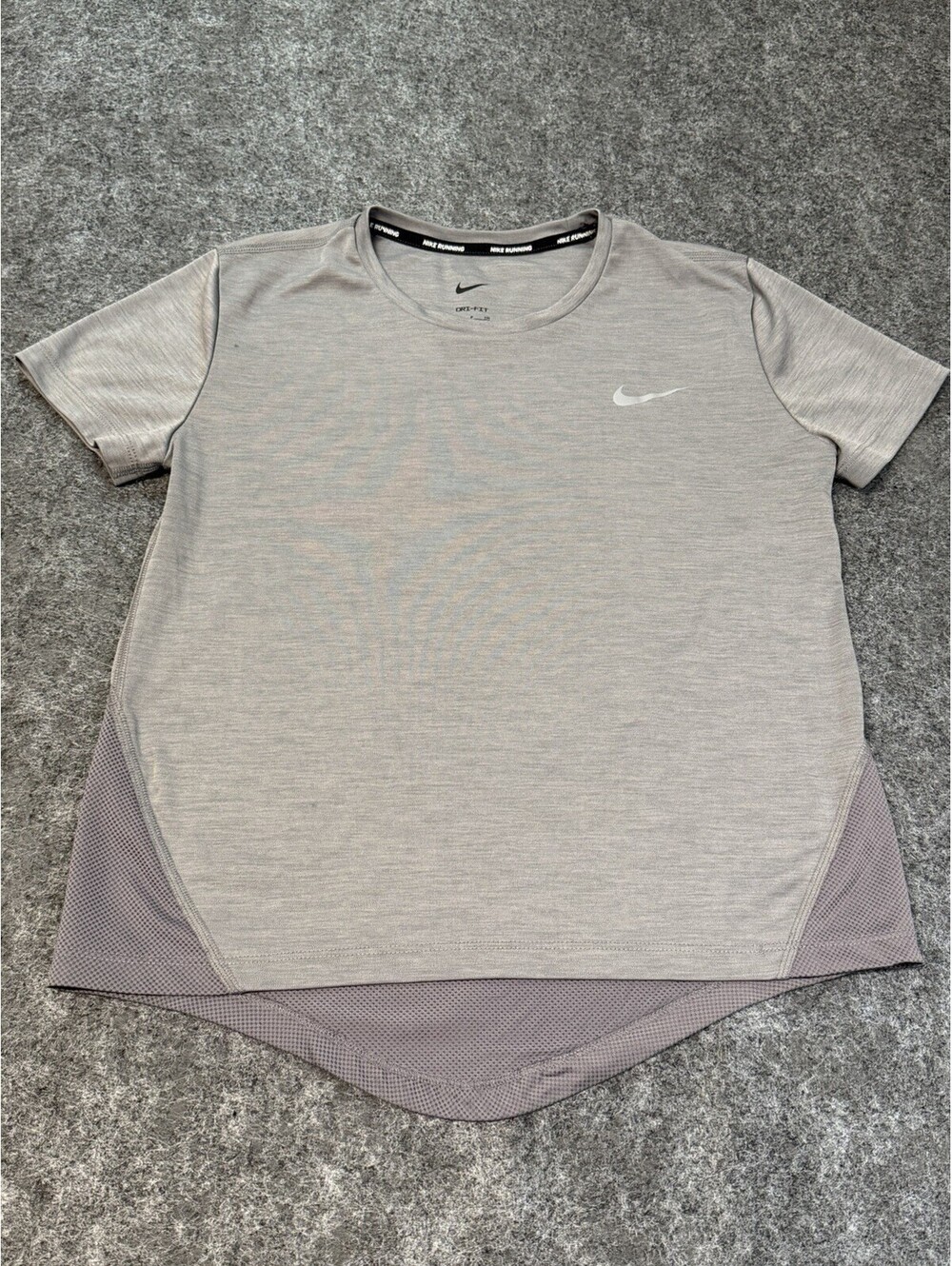 Nike Miler Womens Small Gray Dri-FIT Running Shirt Mesh Short Sleeve AJ8121-056